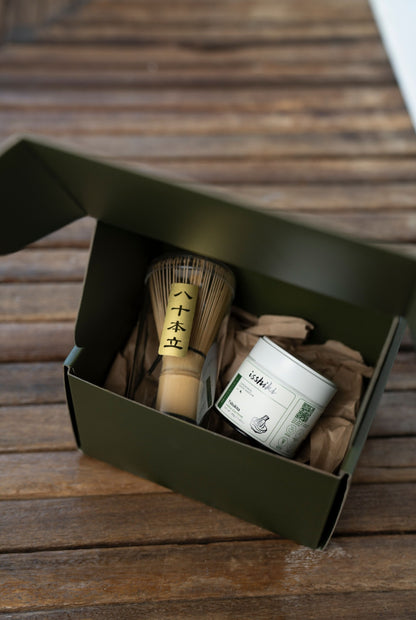 Signature Ceremonial Matcha Starter Kit: Yabukita Matcha & Whisk