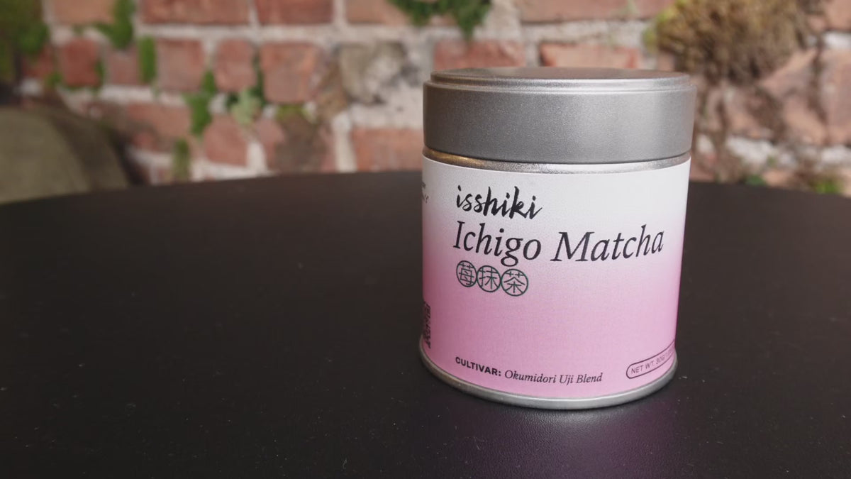 Ichigo Matcha preparation with the pink Isshiki tin, whisking matcha, and finishing an iced matcha latte