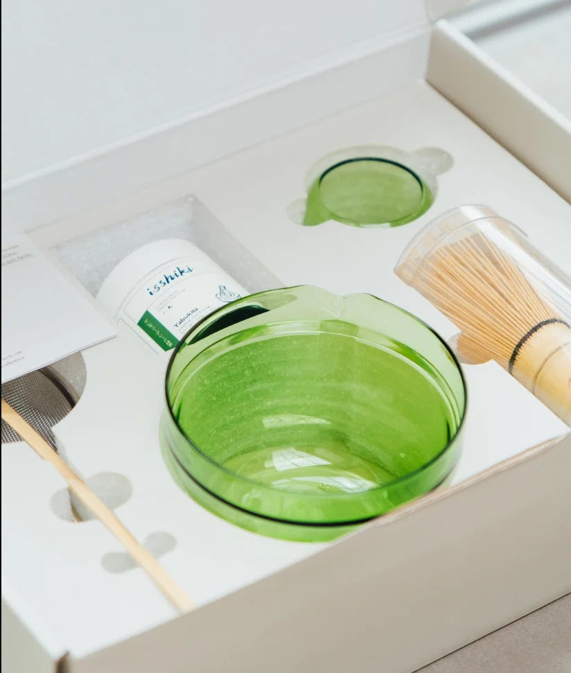 Isshiki x Hario Yabukita Tin Matcha Set